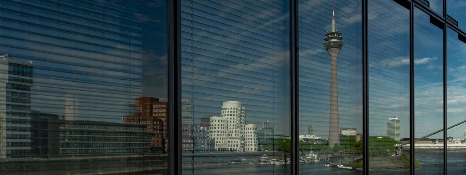 Fotolia-duesseldorf-202555003_XL-1600x600 Webdesign Düsseldorf – Internet Agentur eyelikeit – visual solutions